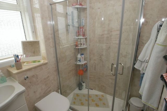  Image of 3 bedroom Detached house to rent in Jarman Close Hemel Hempstead HP3 at Jarman Close Cornerhall Hemel Hempstead, HP3 9JG