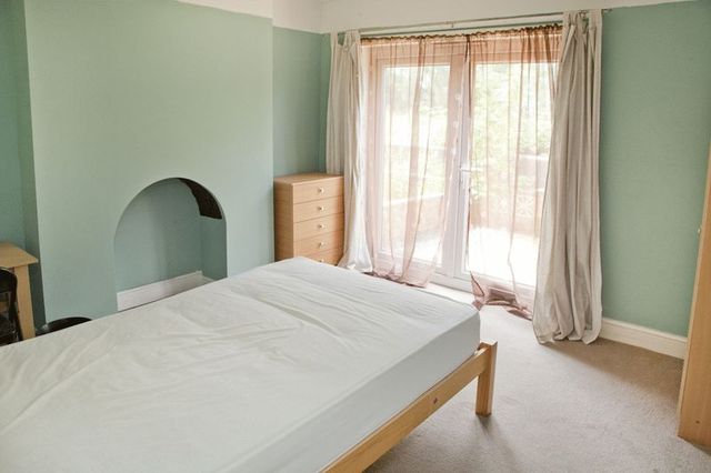  Image of 4 bedroom Detached house to rent in Cranwell Street Lincoln LN5 at Cranwell Street  Lincoln, LN5 8BH