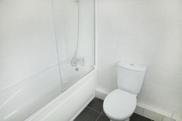  Image of 4 bedroom Detached house to rent in Cranwell Street Lincoln LN5 at Cranwell Street  Lincoln, LN5 8BH