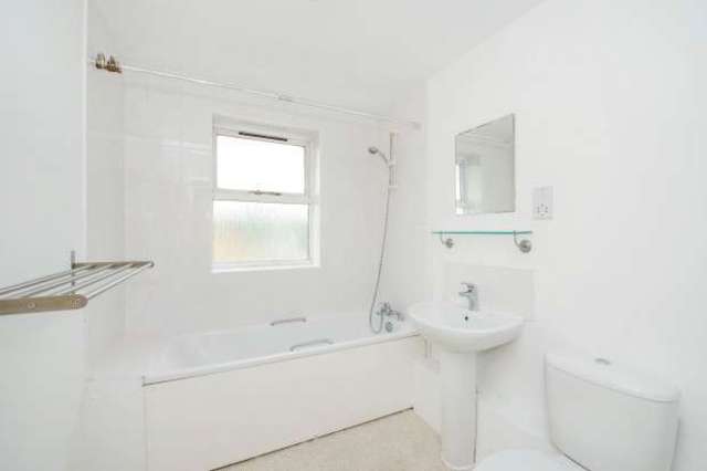  Image of 1 bedroom Flat for sale in Croftongate Way London SE4 at Croftongate Way  London, SE4 2DL