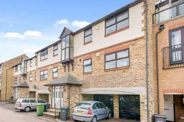  Image of 1 bedroom Flat for sale in Croftongate Way London SE4 at Croftongate Way  London, SE4 2DL