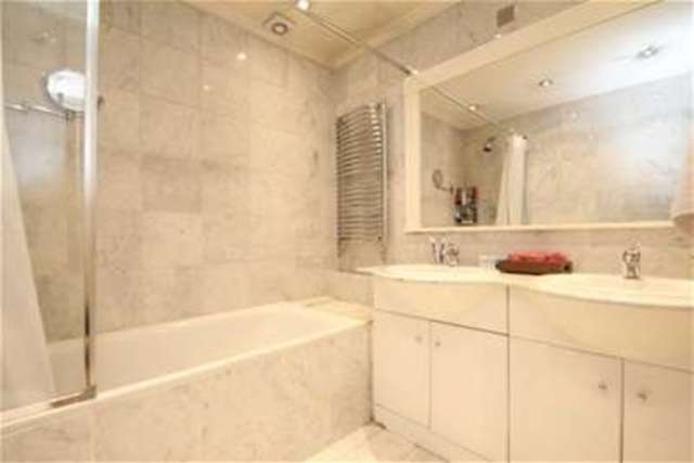  Image of 2 bedroom Flat to rent in Park Road London NW8 at London, NW8 7JH