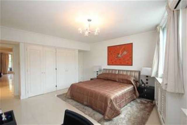  Image of 2 bedroom Flat to rent in Park Road London NW8 at London, NW8 7JH