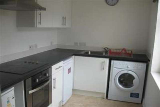  Image of 2 bedroom Flat to rent in Croxteth Road Toxteth Liverpool L8 at Liverpool, L8 3SE