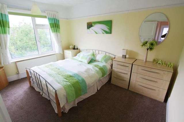  Image of 3 bedroom Semi-Detached house for sale in Cunard Avenue Shirley Southampton SO15 at Cunard Avenue  Southampton, SO15 5GN