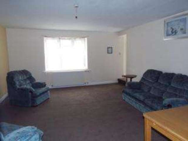  Image of 5 bedroom End of Terrace for sale in Oxlow Lane Dagenham RM10 at Dagenham  Dagenham, RM10 7ST