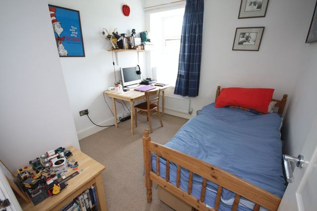  Image of 3 bedroom Terraced house for sale in Dale Terrace Lingdale Saltburn-by-the-Sea TS12 at Dale Terrace Lingdale Saltburn-By-The-Sea, TS12 3EE