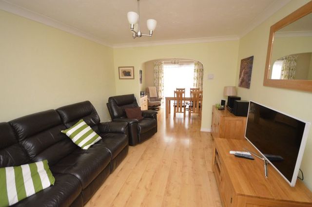  Image of 3 bedroom Detached house for sale in Danvers Drive Luton LU3 at Danvers Drive  Luton, LU3 4EF