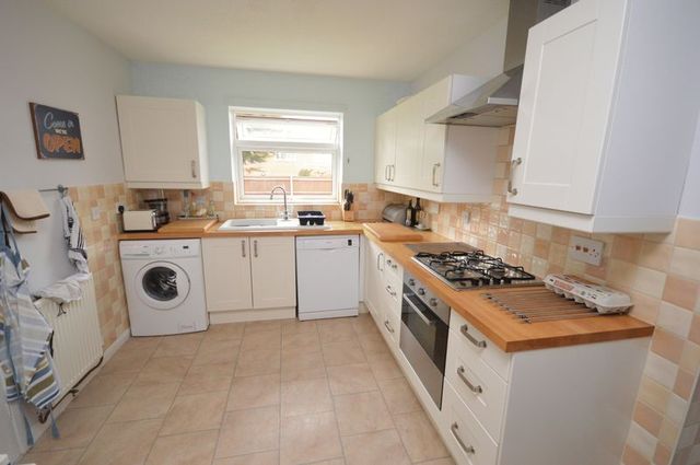  Image of 3 bedroom Detached house for sale in Danvers Drive Luton LU3 at Danvers Drive  Luton, LU3 4EF