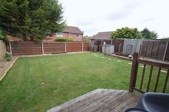  Image of 3 bedroom Detached house for sale in Danvers Drive Luton LU3 at Danvers Drive  Luton, LU3 4EF