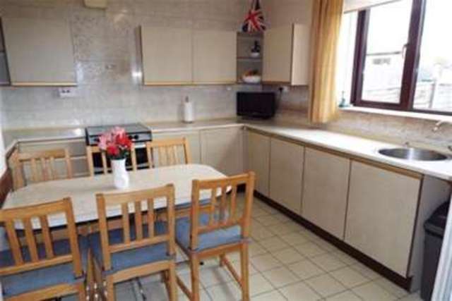  Image of 3 bedroom Detached house to rent in Daventry Road Romford RM3 at Romford, RM3 7QJ