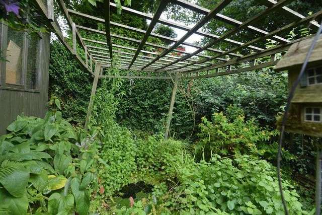  Image of 2 bedroom Cottage for sale in Dayhouse Bank Romsley Halesowen B62 at Dayhouse Bank Romsley Halesowen, B62 0EU