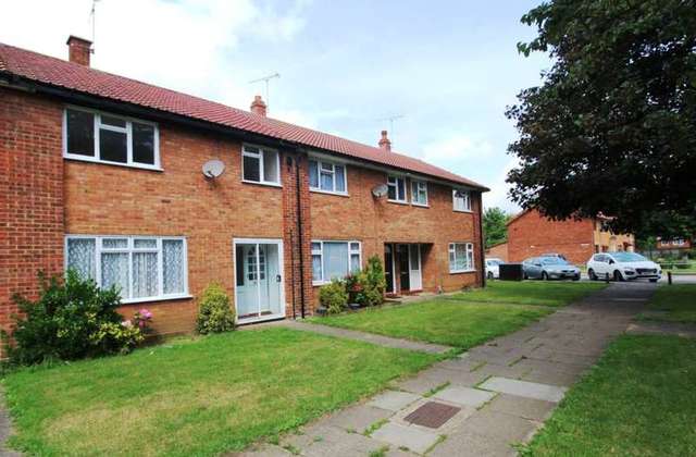  Image of 3 bedroom Terraced house to rent in Defoe Road Ipswich IP1 at Defoe Road  Ipswich, IP1 6SL
