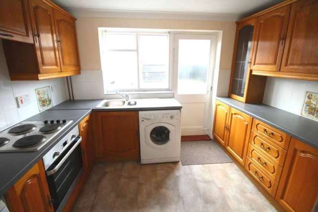  Image of 3 bedroom Terraced house to rent in Defoe Road Ipswich IP1 at Defoe Road  Ipswich, IP1 6SL
