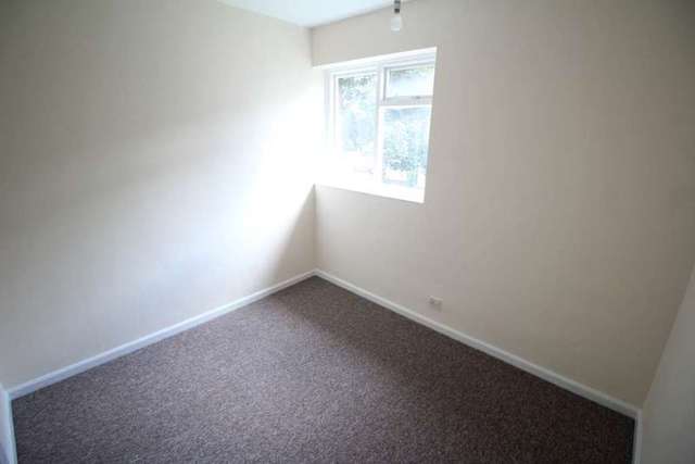  Image of 3 bedroom Terraced house to rent in Defoe Road Ipswich IP1 at Defoe Road  Ipswich, IP1 6SL