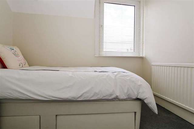  Image of 2 bedroom Terraced house to rent in Denmark Road London SW19 at Wimbledon, SW19 4PQ