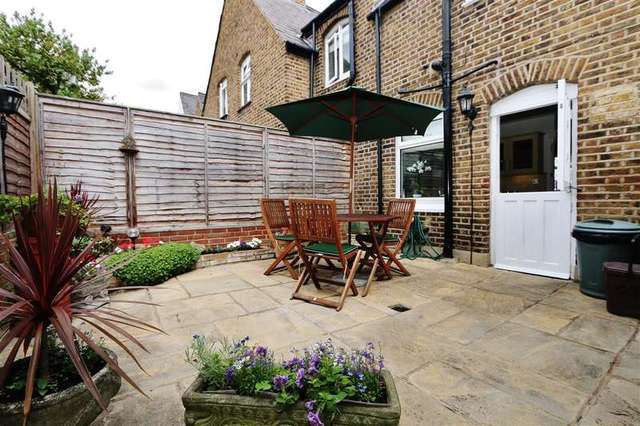  Image of 2 bedroom Terraced house to rent in Denmark Road London SW19 at Wimbledon, SW19 4PQ