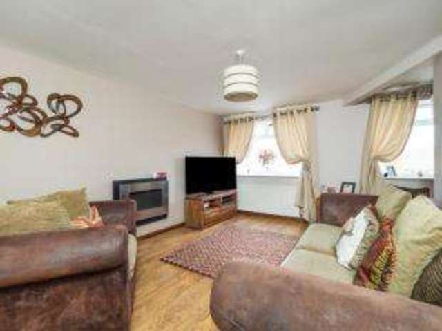  Image of 3 bedroom Town House for sale in Derwent Drive Kirkby-in-Ashfield Nottingham NG17 at Kirkby-in-Ashfield Nottingham Kirkby in Ashfield, NG17 9GE