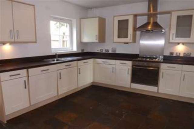  Image of 4 bedroom Detached house to rent in Dickens Heath Road Dickens Heath Shirley Solihull B90 at Solihull, B90 1UF
