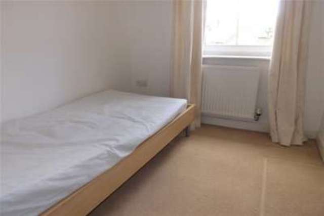  Image of 4 bedroom Detached house to rent in Dickens Heath Road Dickens Heath Shirley Solihull B90 at Solihull, B90 1UF