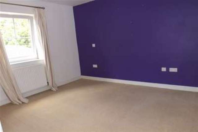 Image of 4 bedroom Detached house to rent in Dickens Heath Road Dickens Heath Shirley Solihull B90 at Solihull, B90 1UF