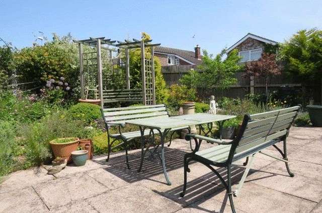  Image of 4 bedroom Detached house for sale in Digby Close Tilton on the Hill Leicester LE7 at Digby Close  Tilton on the Hill, LE7 9LL