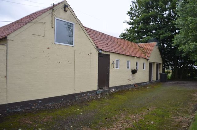  Image of Property for sale in Digby Fen Billinghay Lincoln LN4 at Willow Farm Digby Fen Lincoln, LN4 4DT