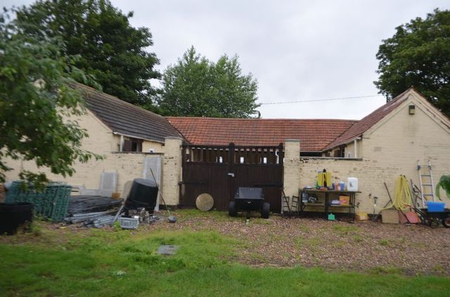  Image of Property for sale in Digby Fen Billinghay Lincoln LN4 at Willow Farm Digby Fen Lincoln, LN4 4DT