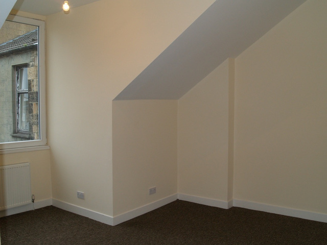  Image of 4 bedroom Flat to rent in Dixon Avenue Glasgow G42 at Govanhill Glasgow Glasgow, G42 8EN