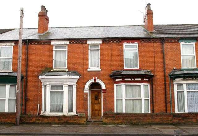  Image of 3 bedroom Terraced house to rent in Dixon Street Lincoln LN5 at Dixon Street  Lincoln, LN5 8AQ