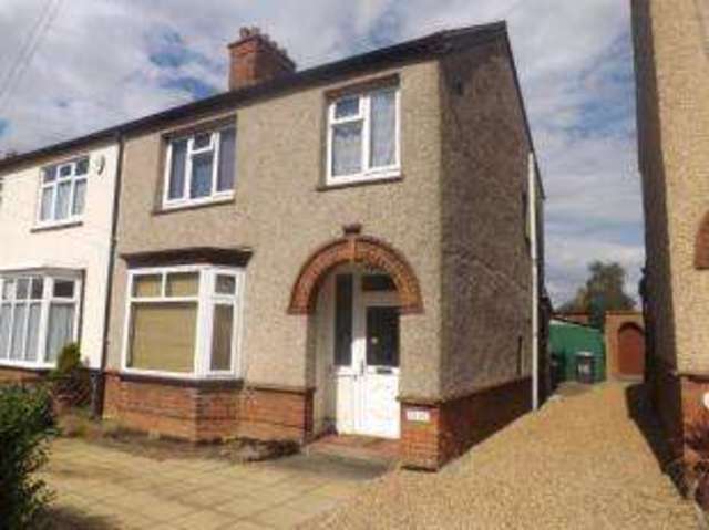  Image of 3 bedroom Semi-Detached house for sale in Drove Road Biggleswade SG18 at Biggleswade Bedfordshire Biggleswade, SG18 0HN
