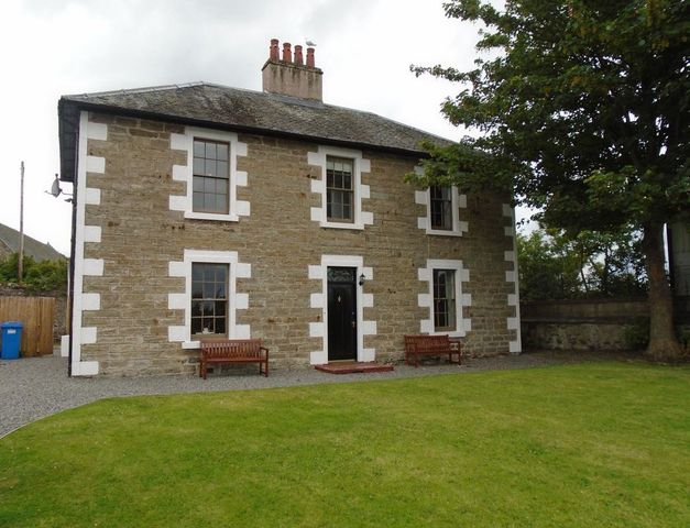  Image of 4 bedroom Detached house to rent in Clachnaharry Road Inverness IV3 at Inverness Highland Highland, IV3 8LS