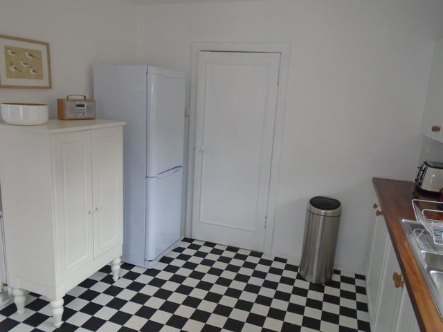  Image of 4 bedroom Detached house to rent in Clachnaharry Road Inverness IV3 at Inverness Highland Highland, IV3 8LS