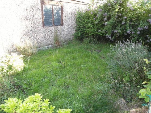  Image of 2 bedroom Terraced house to rent in East Park Street Morley Leeds LS27 at East Park Street Morley Leeds, LS27 0PW