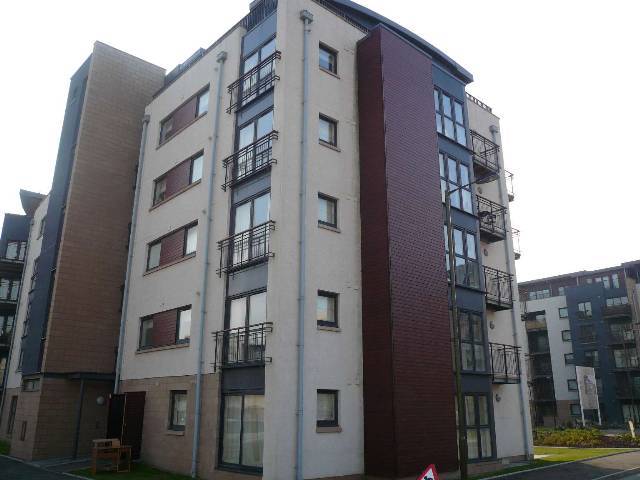  Image of 3 bedroom Flat to rent in East Pilton Farm Crescent Edinburgh EH5 at Pilton Edinburgh Edinburgh, EH5 2GG