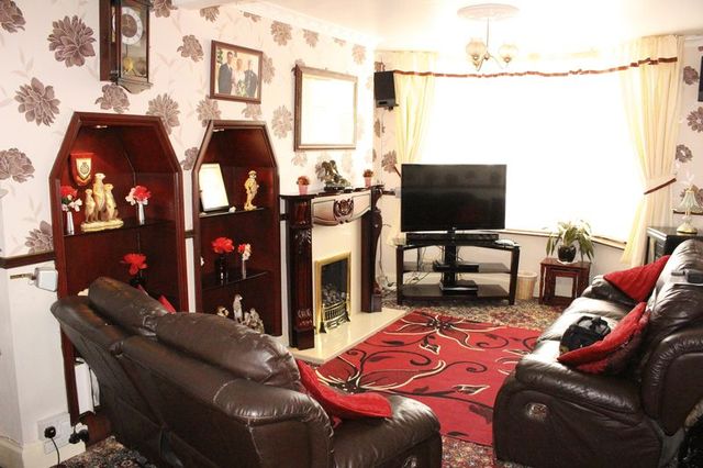  Image of 3 bedroom Terraced house for sale in Eastcotes Coventry CV4 at Eastcotes  Coventry, CV4 9AT