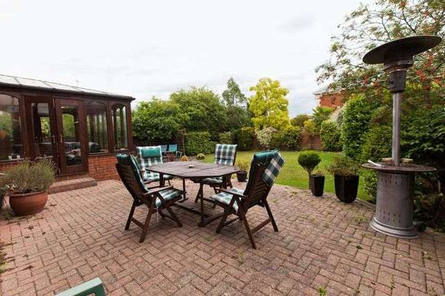  Image of 4 bedroom Detached house for sale in Eastwood Rise Eastwood Leigh-on-Sea SS9 at Eastwood Rise  Leigh-On-Sea, SS9 5BU