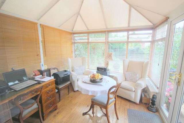  Image of 3 bedroom Detached house for sale in Ebsdorf Close Bidford-on-Avon Alcester B50 at Ebsdorf Close  Bidford on Avon, B50 4FQ