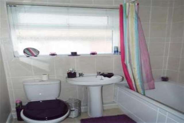  Image of 1 bedroom Flat to rent in Eden Street Bolton BL1 at Bolton, BL1 6NL
