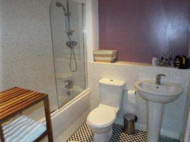  Image of 2 bedroom Flat for sale in Edison Way Arnold Nottingham NG5 at Arnold Nottingham Woodthorpe, NG5 7NJ