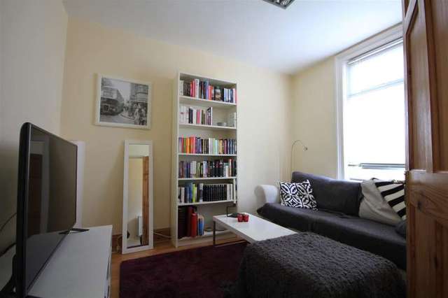  Image of 2 bedroom Terraced house to rent in Eldon Street Reading RG1 at Reading, RG1 4EA