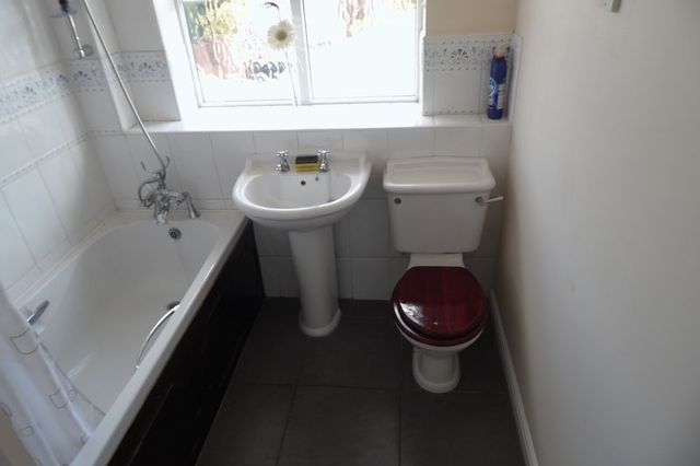  Image of 3 bedroom Detached house to rent in Eliot Croft Coseley Bilston WV14 at Eliot Croft  Bilston, WV14 8DG