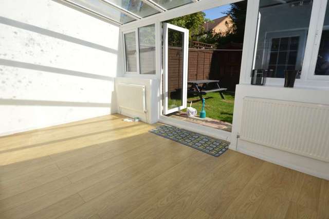  Image of 3 bedroom Terraced house to rent in Elm Way London N11 at Elm Way  London, N11 3NP
