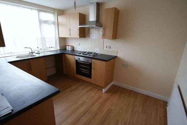  Image of 2 bedroom Terraced house to rent in Elmhurst Gardens Long Ashton Bristol BS41 at Elmhurst Gardens Long Ashton Bristol, BS41 9AY
