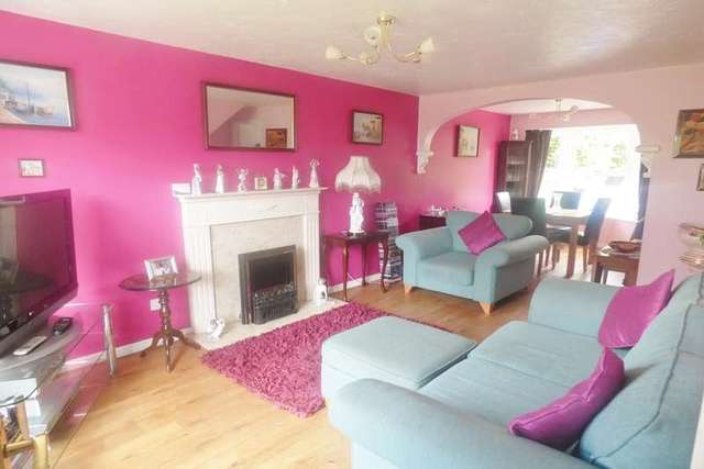  Image of 3 bedroom Detached house for sale in Elmsett Close Great Sankey Warrington WA5 at Great Sankey  Warrington, WA5 3RX