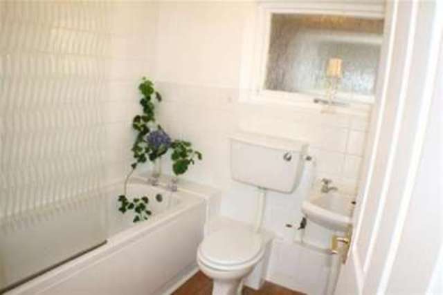  Image of 2 bedroom Maisonette to rent in Eltham Road West Bridgford Nottingham NG2 at Nottingham, NG2 5JT