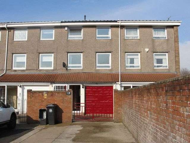  Image of 3 bedroom Terraced house to rent in Ernest Barker Close Bristol BS5 at Ernest Barker Close Barton Hill Bristol, BS5 0BB