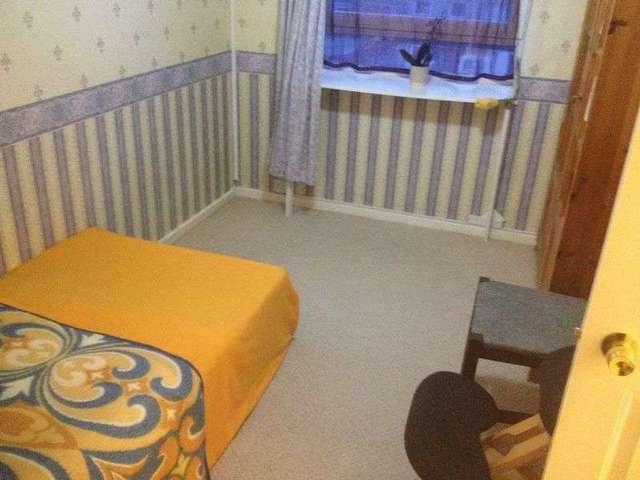  Image of 3 bedroom Terraced house to rent in Ernest Barker Close Bristol BS5 at Ernest Barker Close Barton Hill Bristol, BS5 0BB