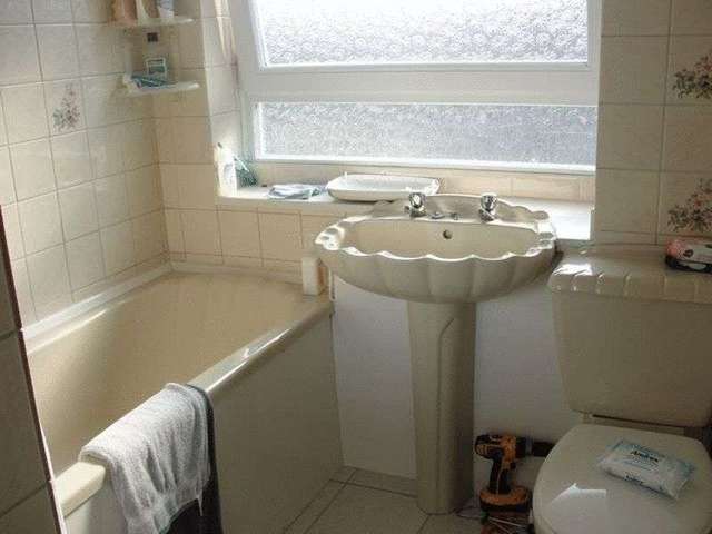  Image of 3 bedroom Terraced house to rent in Ernest Barker Close Bristol BS5 at Ernest Barker Close Barton Hill Bristol, BS5 0BB