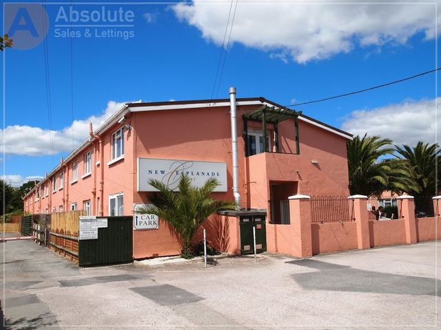  Image of 1 bedroom Flat to rent in Esplanade Road Paignton TQ4 at Esplanade Road  Paignton, TQ4 6BG